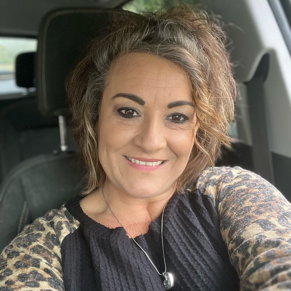 Meet your Posher, Connie